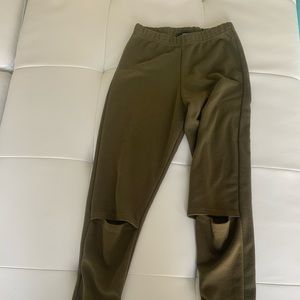 H&M stylish olive green slit leggings
